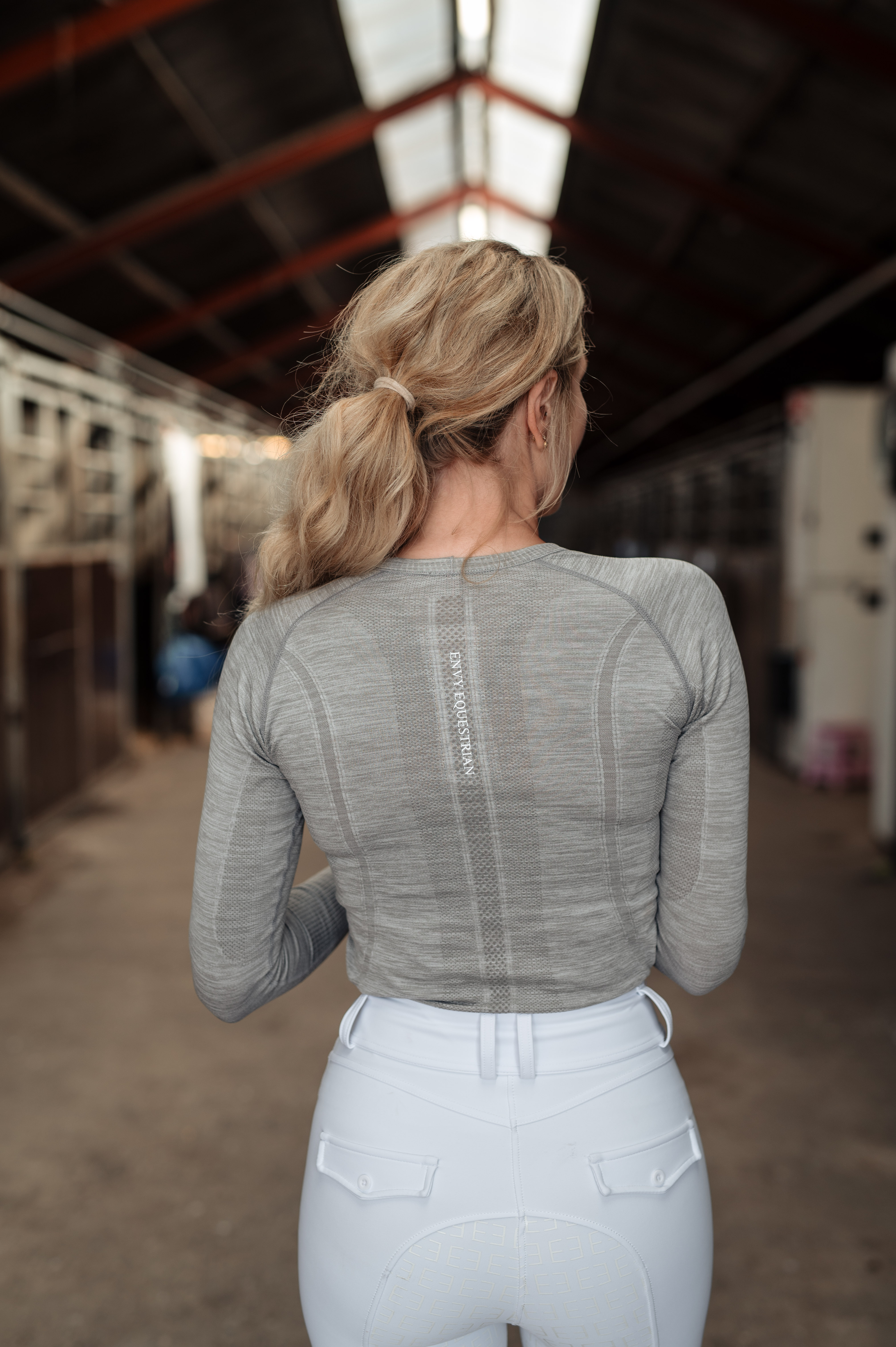‘Plain line’ activity shirt | lys grå